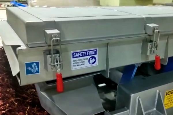 vibratory-closed-screening-system-manufacturer_shrivibracion